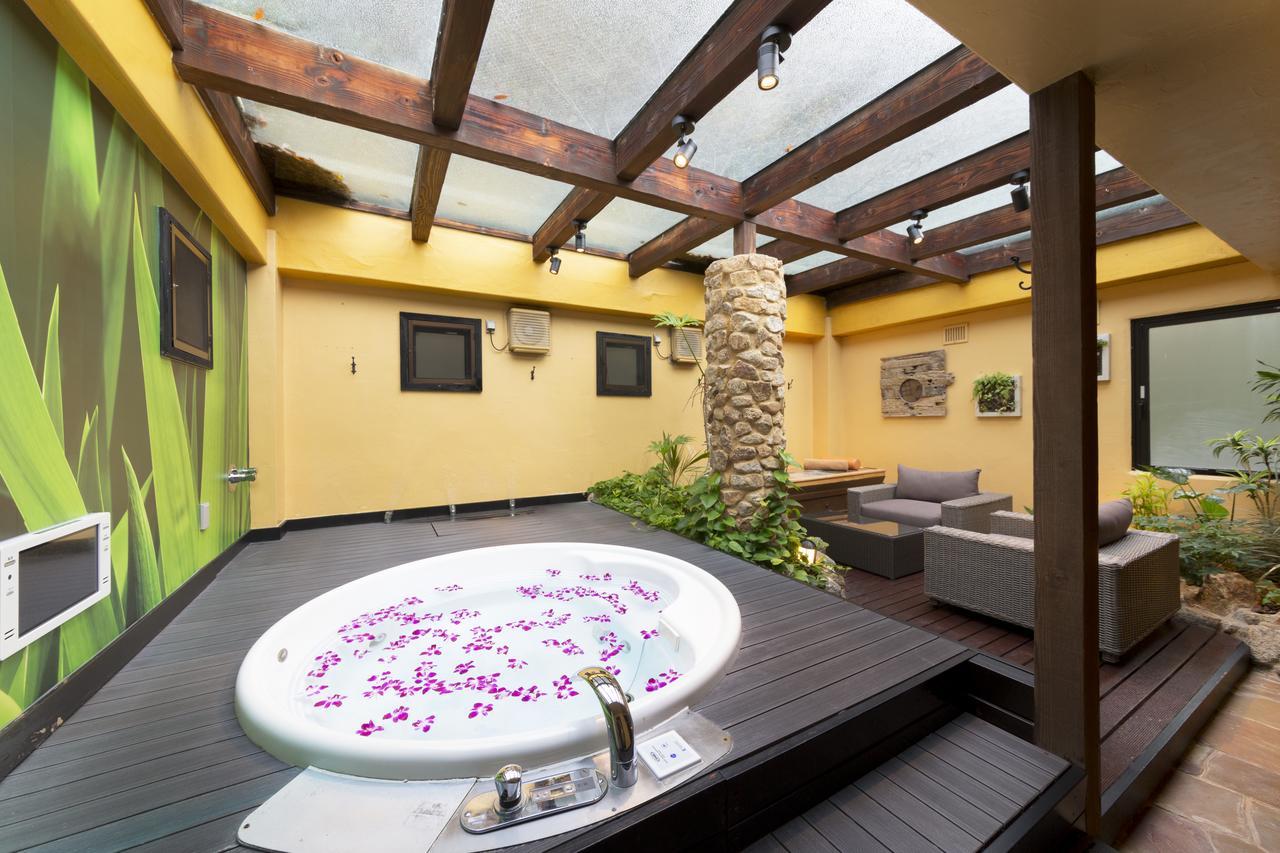 Hotel Lotus Nara (Adults Only) Exterior foto